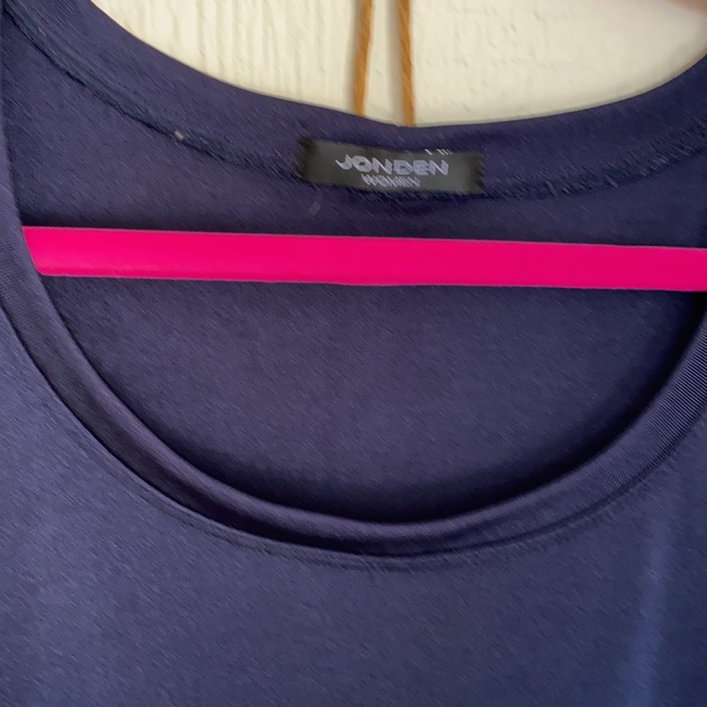 Blue top - Picture 3 of 5